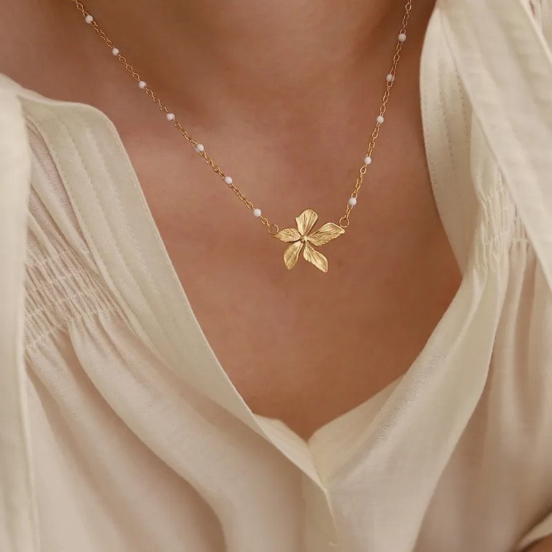 Floral Radiance Necklace