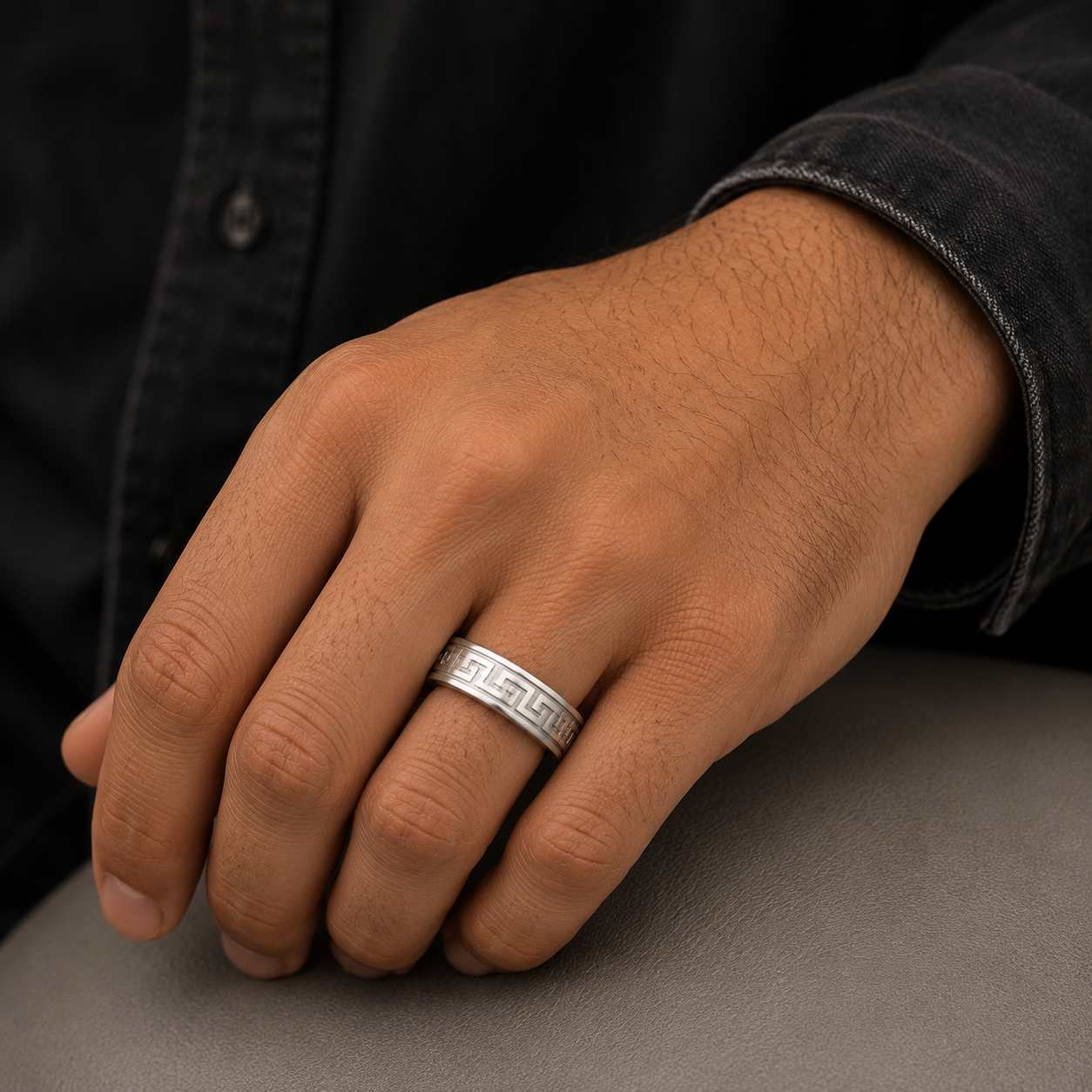 silver greek pattern men’s ring luxury band