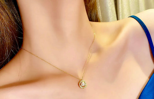 Pearl infinity pendant 18k gold plated