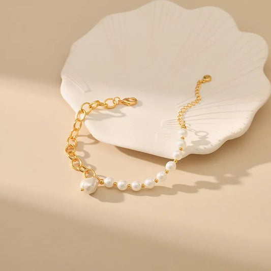 18k gold plated Pearl and gold chain bracelet